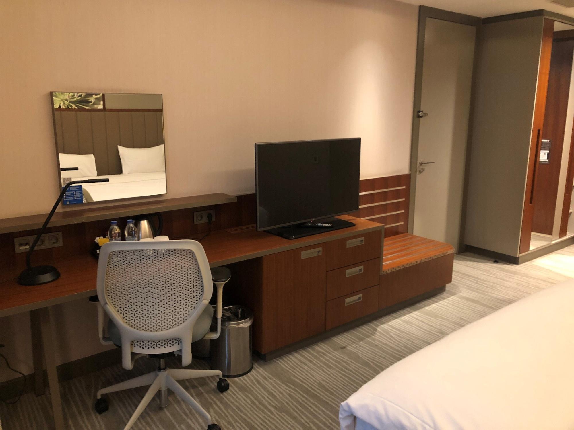 Hilton Garden Inn Istanbul Atatuerk Airport Exterior foto